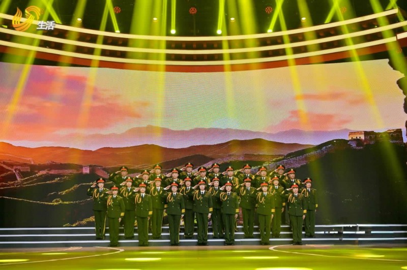 璀 璨 星 辉 照 耀 清 宁