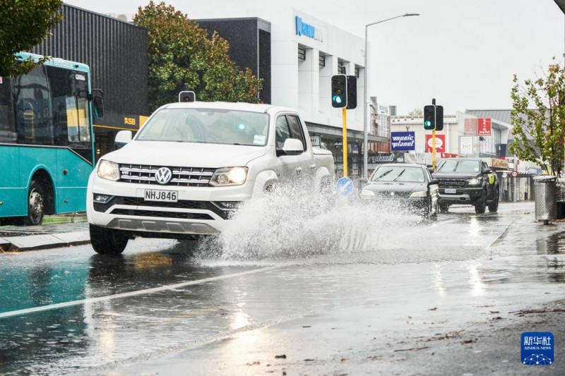 新西兰遭遇极端天气 多地进入紧急状态